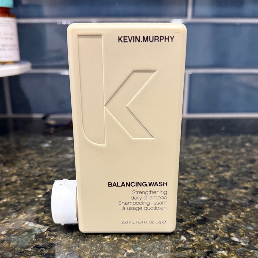 KEVIN.MURPHY Balancing Wash Shampoo -